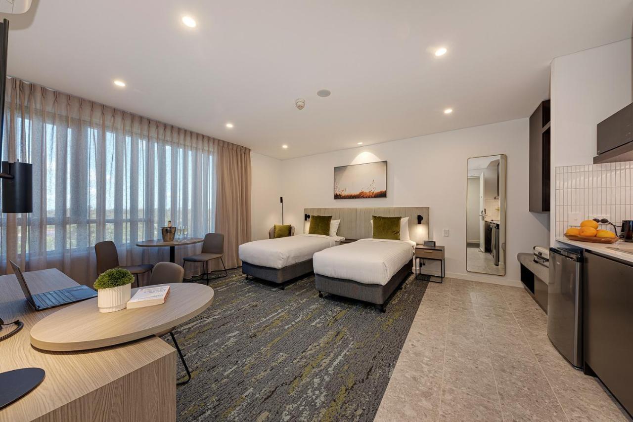 Littomore Suites Kingswood Penrith Eksteriør bilde